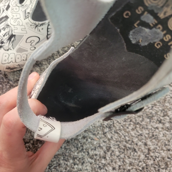 RARE DISCONTINUED HARD TO FIND Sven Comic Book Clogs 39 - Picture 10 of 14